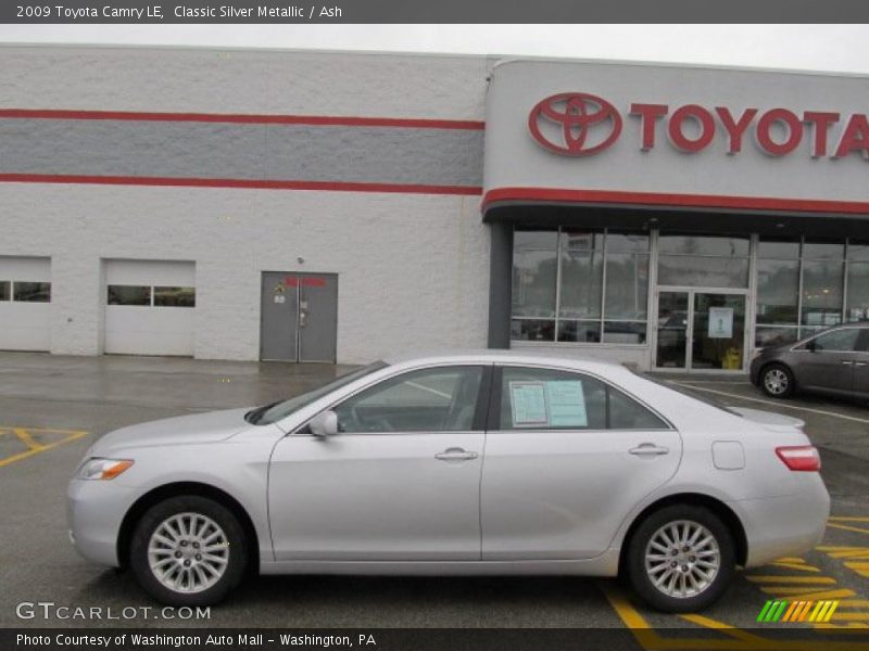 Classic Silver Metallic / Ash 2009 Toyota Camry LE