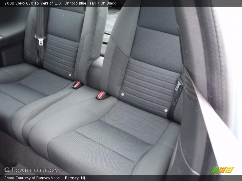  2008 C30 T5 Version 1.0 Off Black Interior