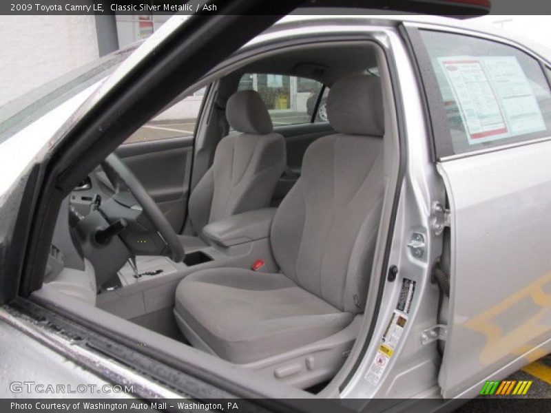 Classic Silver Metallic / Ash 2009 Toyota Camry LE