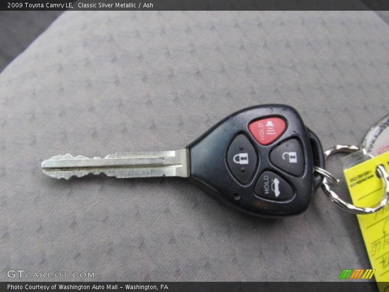 Classic Silver Metallic / Ash 2009 Toyota Camry LE