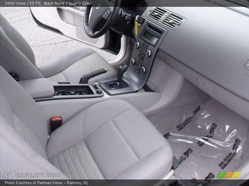  2009 C30 T5 Quartz Gray Interior