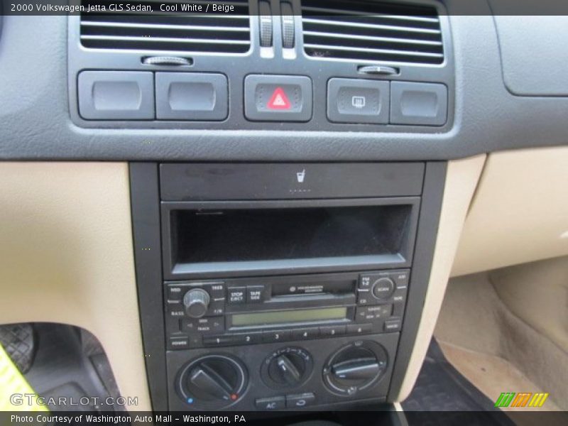 Controls of 2000 Jetta GLS Sedan