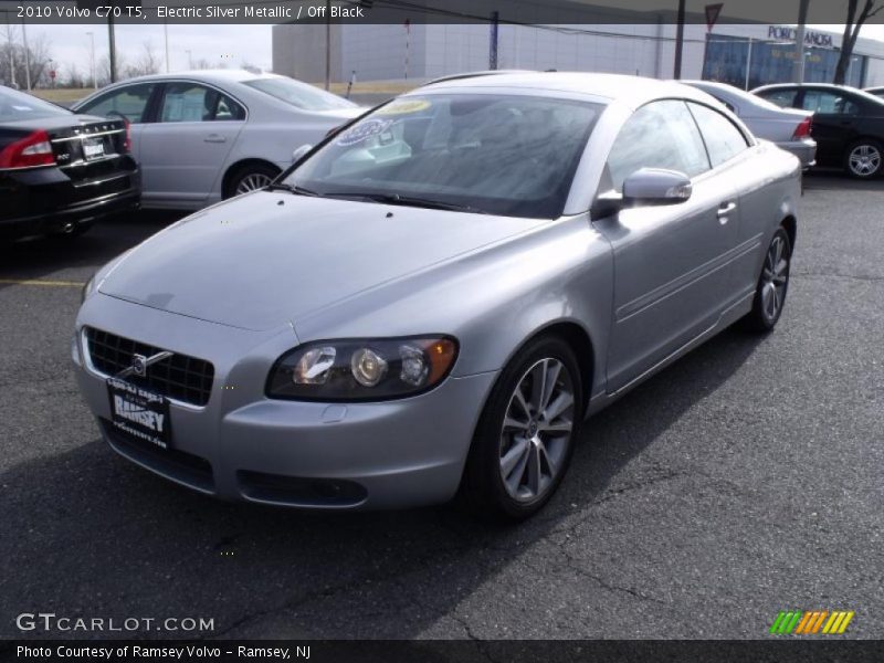 Electric Silver Metallic / Off Black 2010 Volvo C70 T5