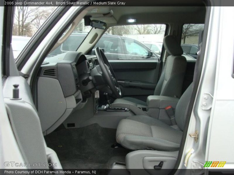 Bright Silver Metallic / Medium Slate Gray 2006 Jeep Commander 4x4