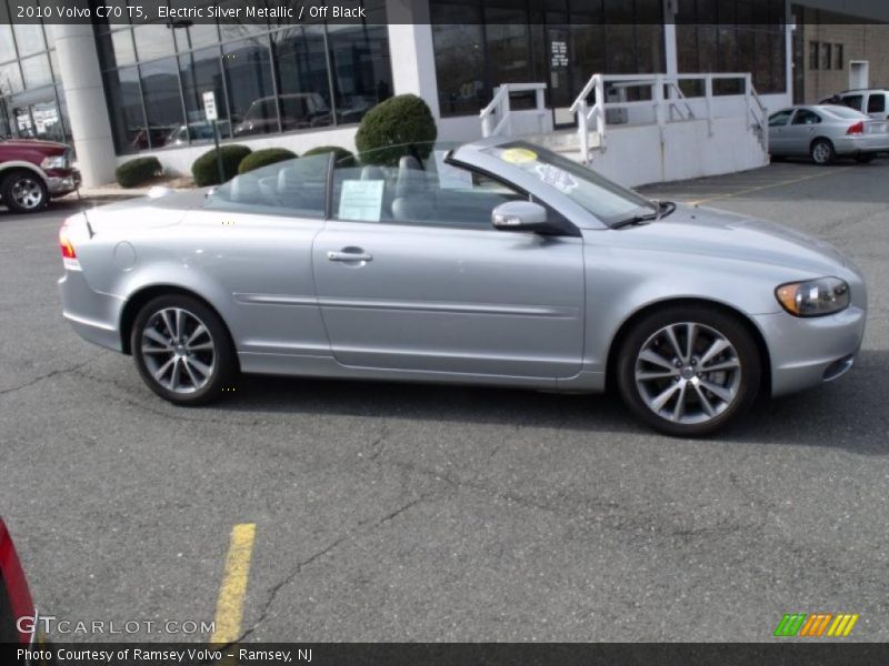 Electric Silver Metallic / Off Black 2010 Volvo C70 T5
