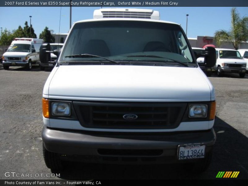 Oxford White / Medium Flint Grey 2007 Ford E Series Van E350 Super Duty Refrigerated Cargo