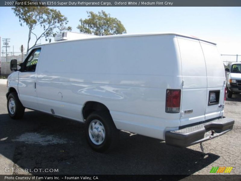 Oxford White / Medium Flint Grey 2007 Ford E Series Van E350 Super Duty Refrigerated Cargo