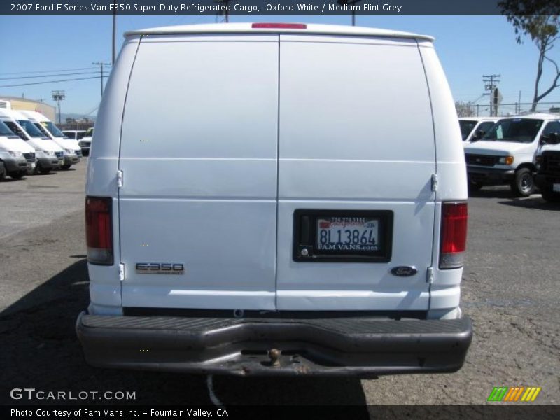 Oxford White / Medium Flint Grey 2007 Ford E Series Van E350 Super Duty Refrigerated Cargo