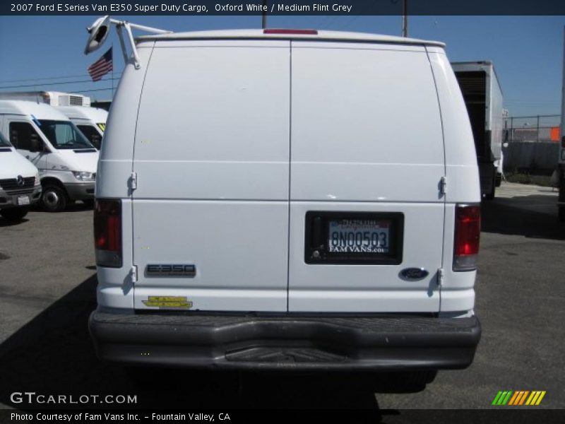 Oxford White / Medium Flint Grey 2007 Ford E Series Van E350 Super Duty Cargo