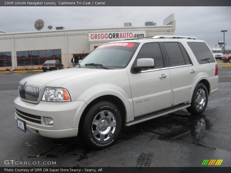 Cashmere Tri-Coat / Camel 2006 Lincoln Navigator Luxury