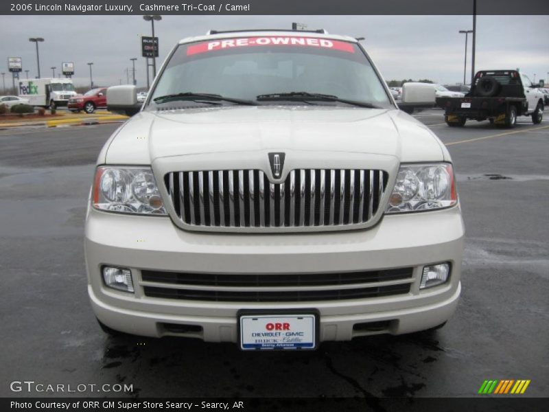Cashmere Tri-Coat / Camel 2006 Lincoln Navigator Luxury