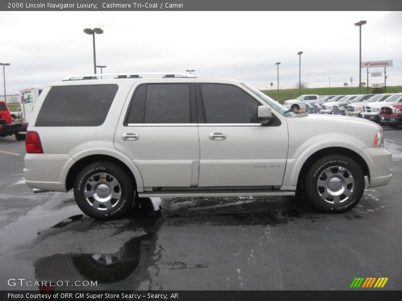 Cashmere Tri-Coat / Camel 2006 Lincoln Navigator Luxury