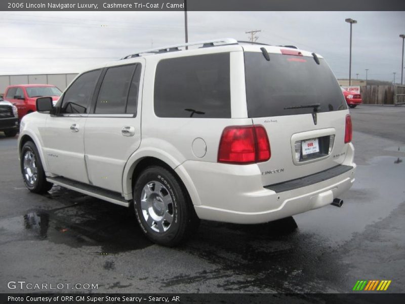 Cashmere Tri-Coat / Camel 2006 Lincoln Navigator Luxury