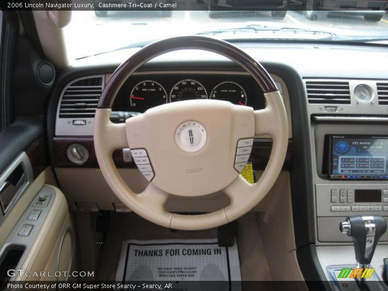 Cashmere Tri-Coat / Camel 2006 Lincoln Navigator Luxury