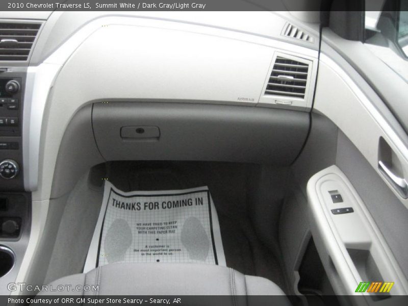 Summit White / Dark Gray/Light Gray 2010 Chevrolet Traverse LS