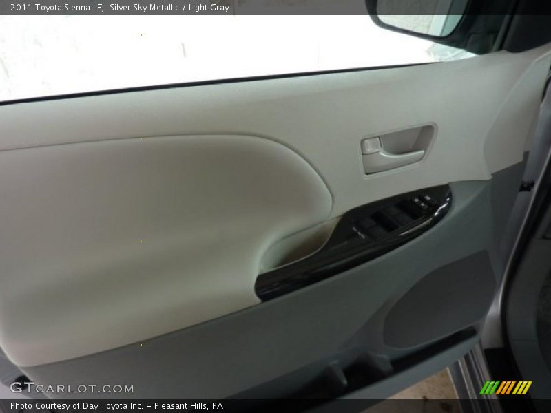 Silver Sky Metallic / Light Gray 2011 Toyota Sienna LE