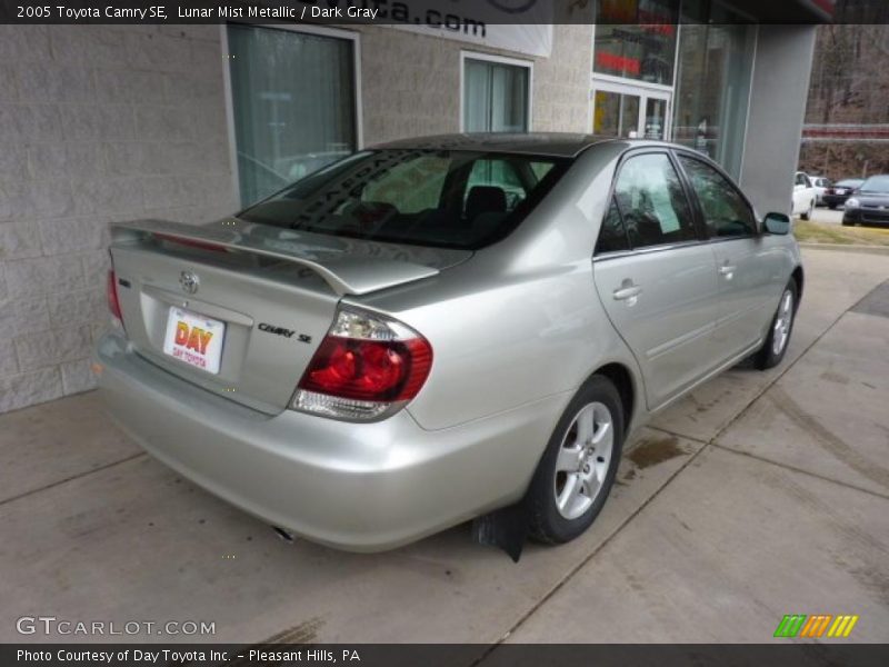 Lunar Mist Metallic / Dark Gray 2005 Toyota Camry SE