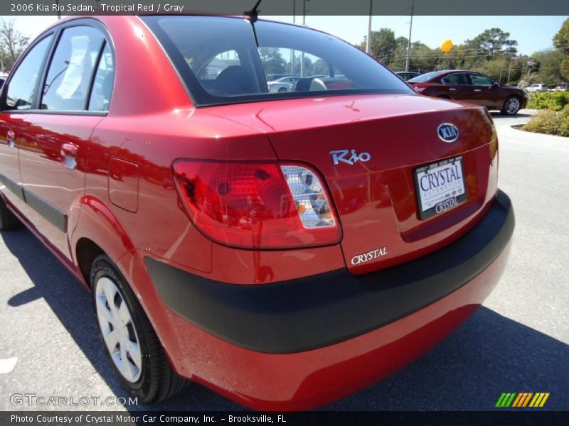 Tropical Red / Gray 2006 Kia Rio Sedan