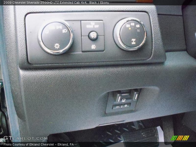 Black / Ebony 2009 Chevrolet Silverado 2500HD LTZ Extended Cab 4x4