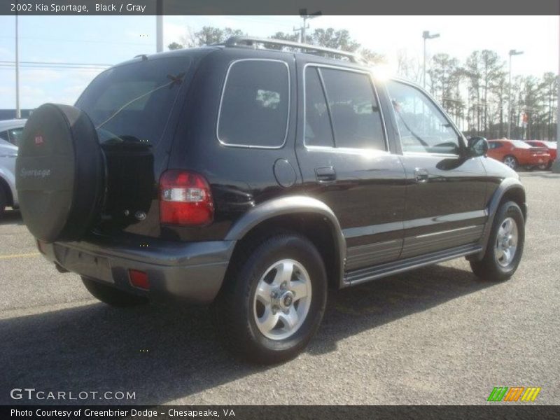 Black / Gray 2002 Kia Sportage