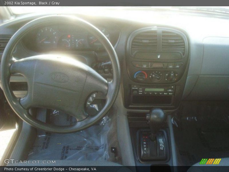 Black / Gray 2002 Kia Sportage