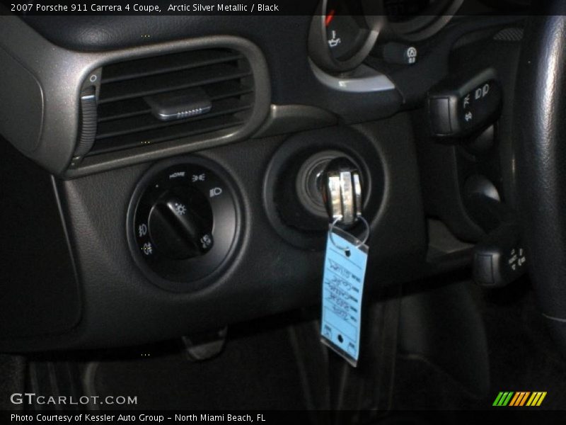 Controls of 2007 911 Carrera 4 Coupe