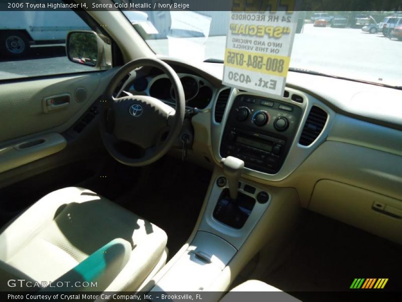 Sonora Gold Metallic / Ivory Beige 2006 Toyota Highlander I4