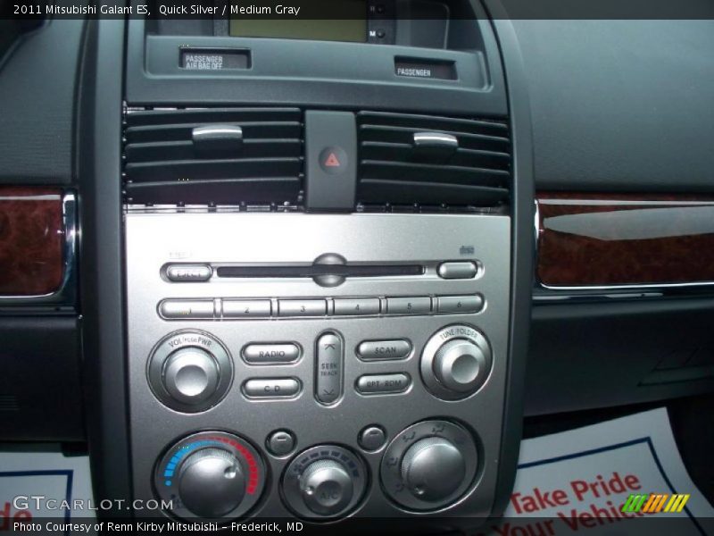 Quick Silver / Medium Gray 2011 Mitsubishi Galant ES