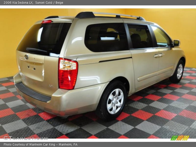 Sunset Gold / Beige 2006 Kia Sedona LX