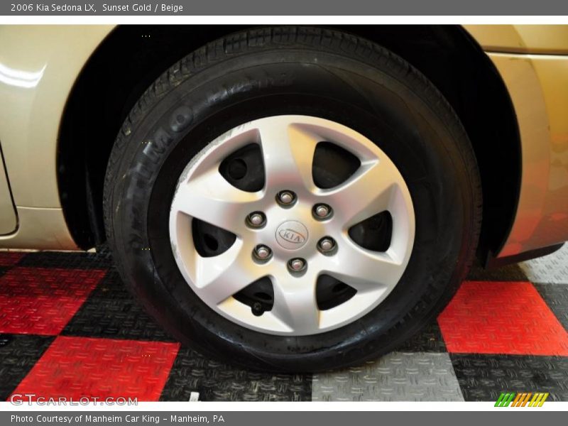Sunset Gold / Beige 2006 Kia Sedona LX