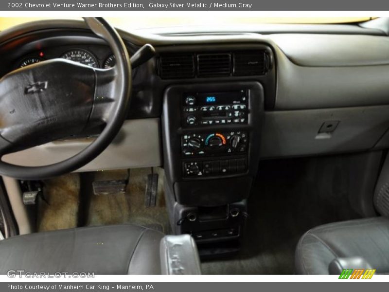 Galaxy Silver Metallic / Medium Gray 2002 Chevrolet Venture Warner Brothers Edition