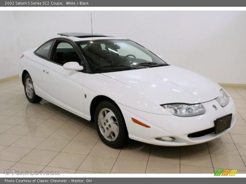 White / Black 2002 Saturn S Series SC2 Coupe