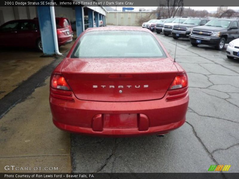Inferno Red Tinted Pearl / Dark Slate Gray 2001 Dodge Stratus SE Sedan