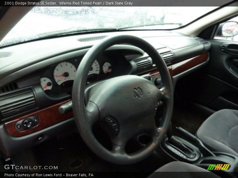 Inferno Red Tinted Pearl / Dark Slate Gray 2001 Dodge Stratus SE Sedan
