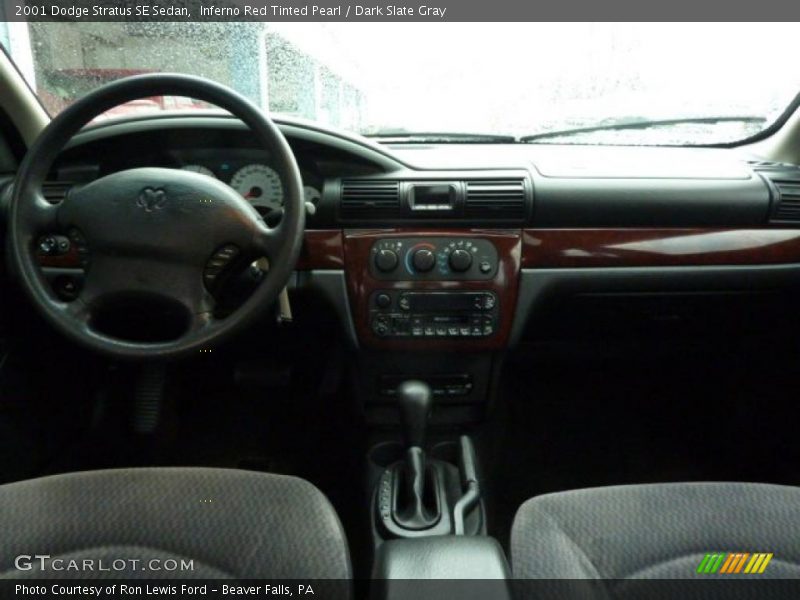 Inferno Red Tinted Pearl / Dark Slate Gray 2001 Dodge Stratus SE Sedan