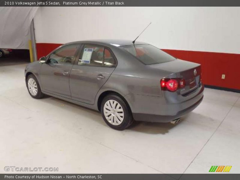Platinum Grey Metallic / Titan Black 2010 Volkswagen Jetta S Sedan