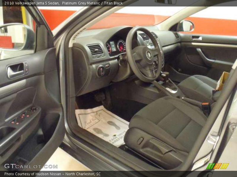 Platinum Grey Metallic / Titan Black 2010 Volkswagen Jetta S Sedan