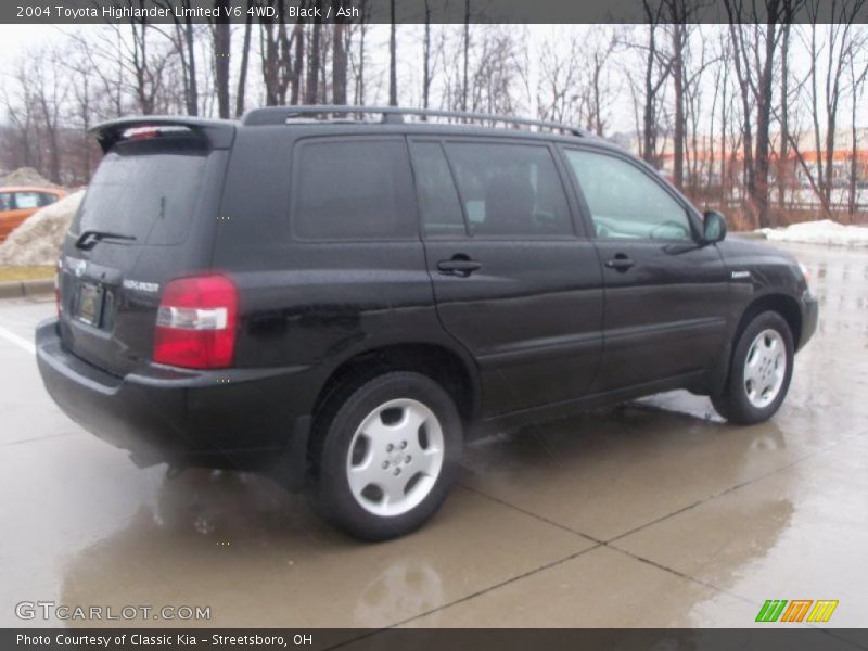 Black / Ash 2004 Toyota Highlander Limited V6 4WD