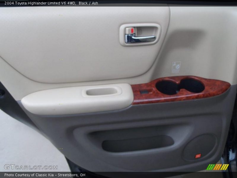 Black / Ash 2004 Toyota Highlander Limited V6 4WD