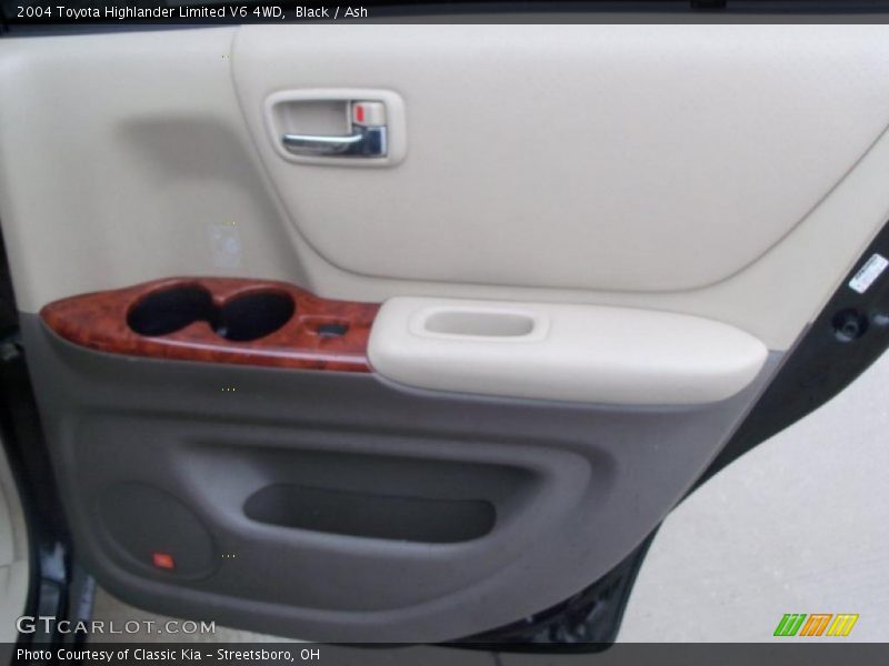 Black / Ash 2004 Toyota Highlander Limited V6 4WD