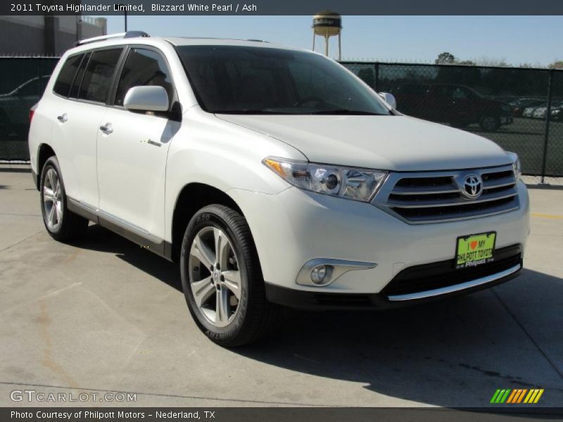 Blizzard White Pearl / Ash 2011 Toyota Highlander Limited