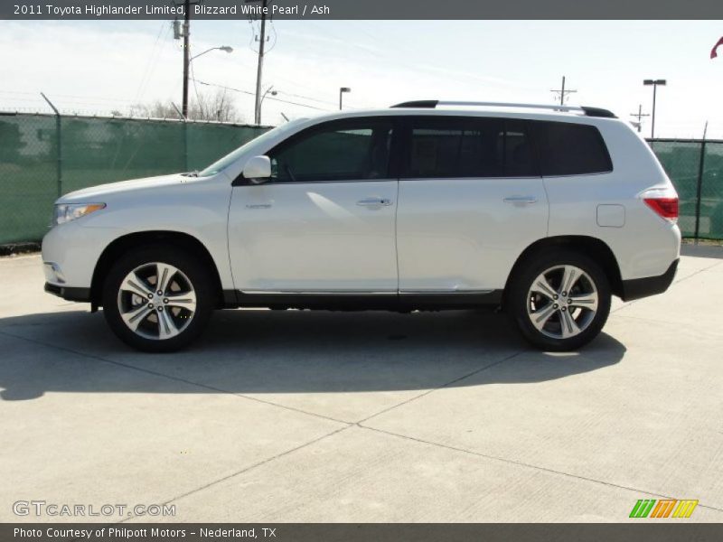 Blizzard White Pearl / Ash 2011 Toyota Highlander Limited