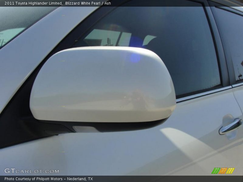 Blizzard White Pearl / Ash 2011 Toyota Highlander Limited