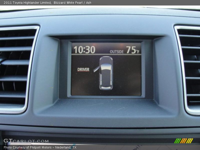 Blizzard White Pearl / Ash 2011 Toyota Highlander Limited