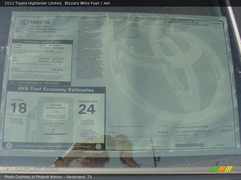 Blizzard White Pearl / Ash 2011 Toyota Highlander Limited