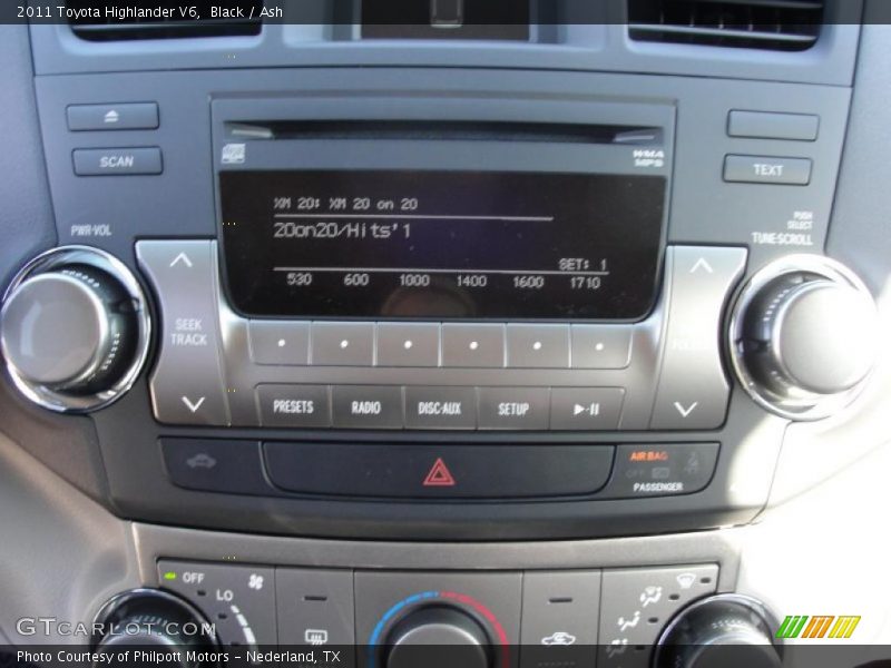 Black / Ash 2011 Toyota Highlander V6