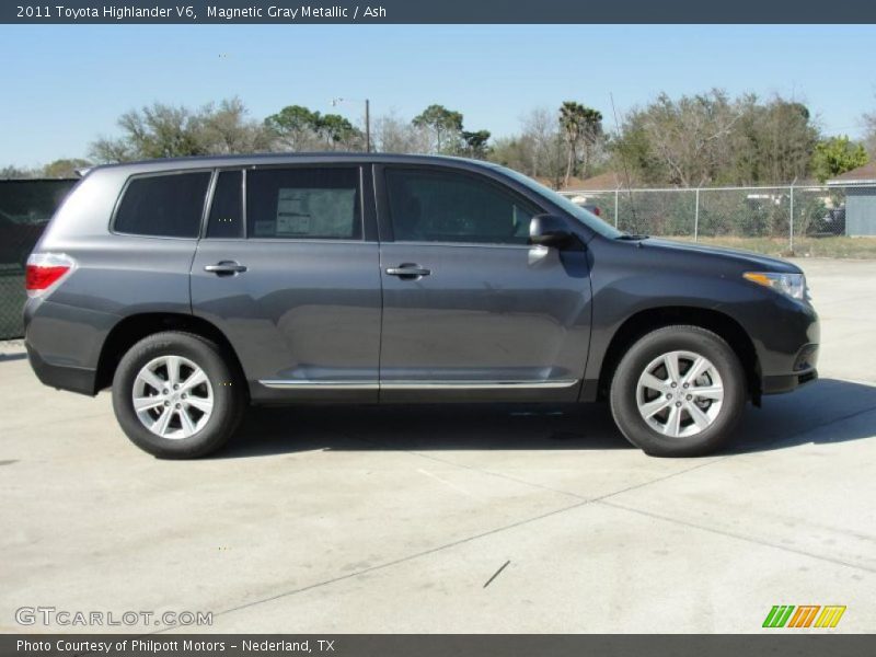 Magnetic Gray Metallic / Ash 2011 Toyota Highlander V6