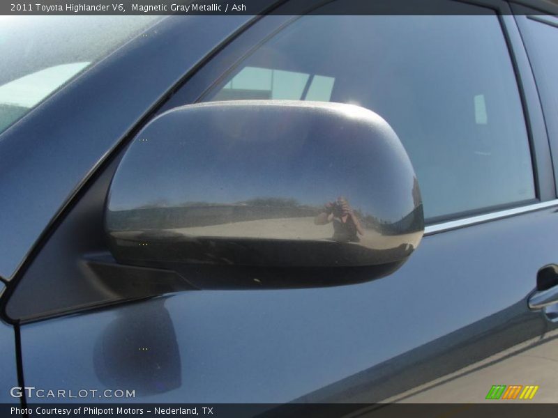 Magnetic Gray Metallic / Ash 2011 Toyota Highlander V6