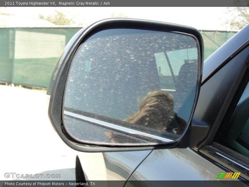 Magnetic Gray Metallic / Ash 2011 Toyota Highlander V6
