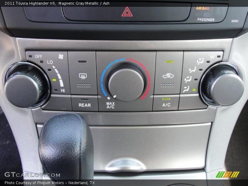 Magnetic Gray Metallic / Ash 2011 Toyota Highlander V6